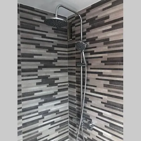 Céntrico Apartamento 6 En