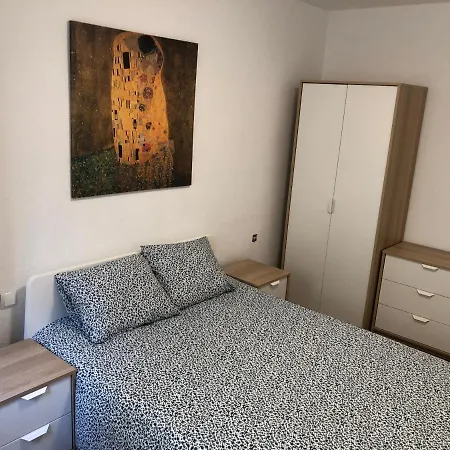 Céntrico Apartamento 6 En